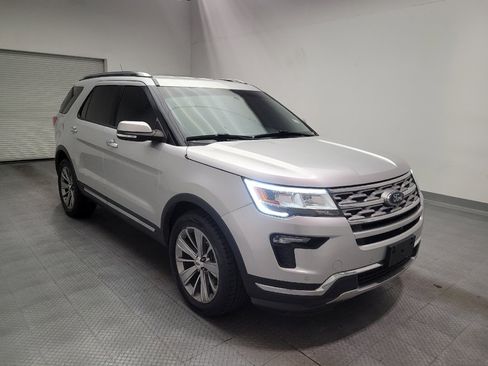 Used 2018 Ford Explorer Limited AWD/4WD image 13