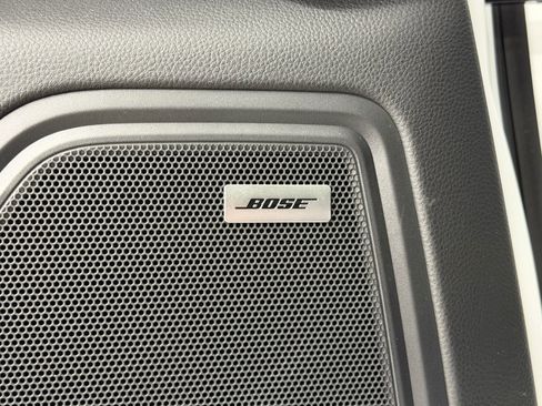 Certified 2026 Porsche Macan AWD/4WD image 32