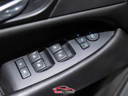 Used 2019 Cadillac Escalade ESV Luxury image 38