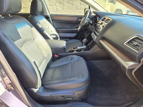 Used 2017 Subaru Outback 3.6R Limited AWD/4WD image 20