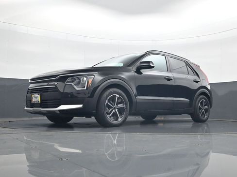 Used 2023 Kia Niro EX FWD image 21