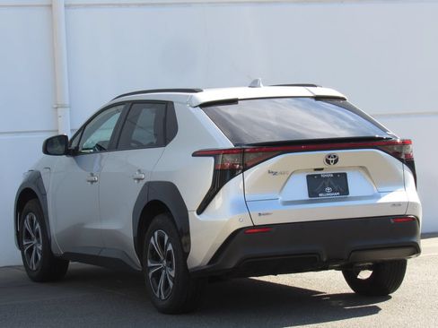 Certified 2024 Toyota bZ4X AWD w/ Weather Package image 5