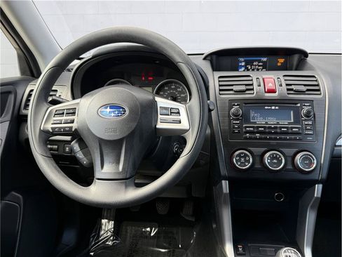 Used 2015 Subaru Forester 2.5i Premium AWD/4WD image 14