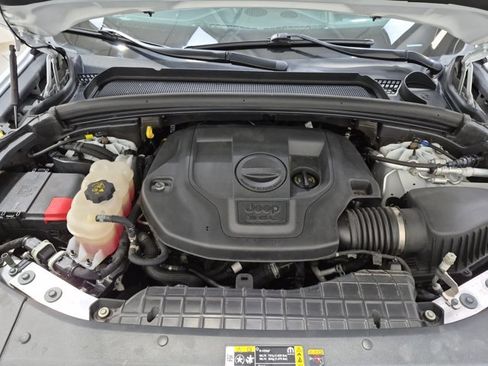 Used 2023 Jeep Grand Cherokee L Summit w/ Advanced Protech Group IV AWD/4WD image 42