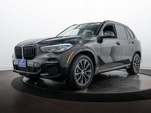Used 2022 BMW X5 xDrive40i w/ M Sport Package AWD/4WD image 7