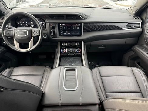 Used 2023 GMC Yukon Denali image 14