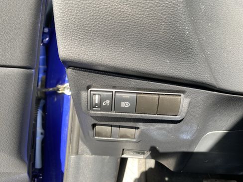 Used 2022 Toyota Corolla Cross LE image 13