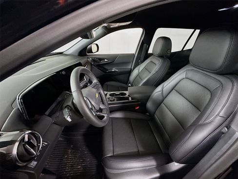 New 2026 Chevrolet Equinox LT w/ Convenience Package II image 16