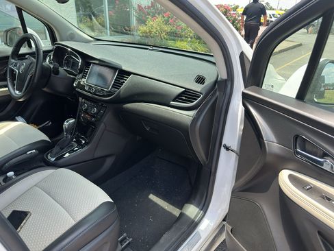 Used 2017 Buick Encore Preferred FWD image 10