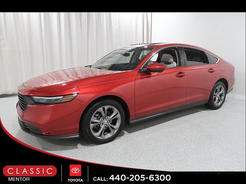 Used 2024 Honda Accord EX image 3