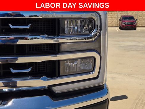 Used 2024 Ford F250 Lariat AWD/4WD image 34