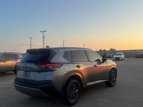 Used 2023 Nissan Rogue S FWD image 20