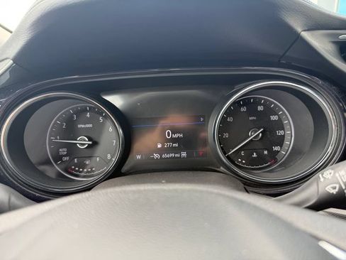 Used 2021 Buick Encore GX Select AWD/4WD image 22