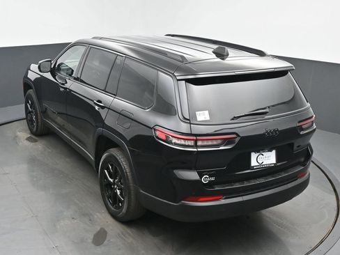 Used 2024 Jeep Grand Cherokee L Laredo AWD/4WD image 43