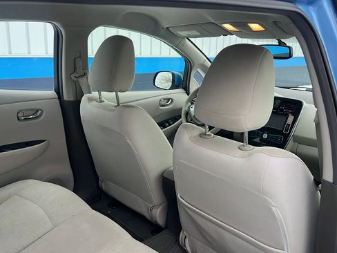 Used 2011 Nissan Leaf SL image 15
