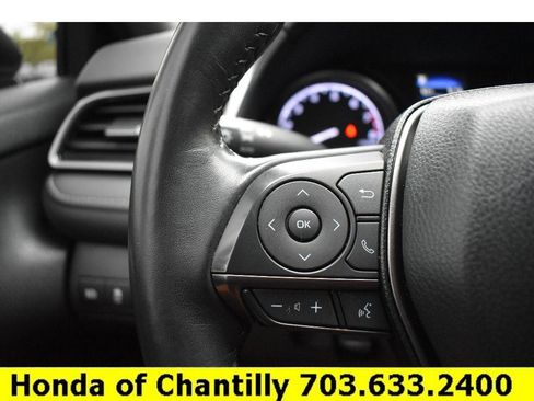 Used 2023 Toyota Camry SE FWD image 12