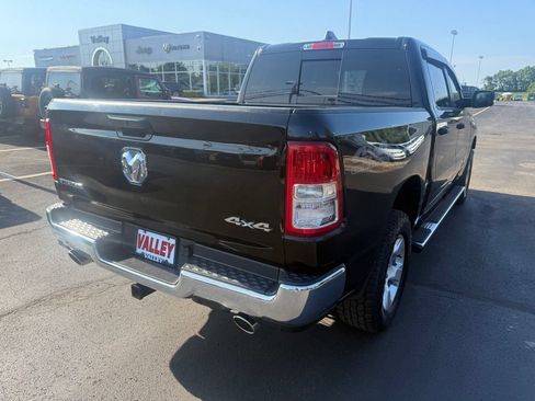 Used 2023 RAM 1500 Big Horn AWD/4WD image 3