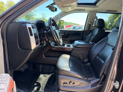 Used 2016 GMC Sierra 1500 SLT w/ SLT Premium Package AWD/4WD image 11