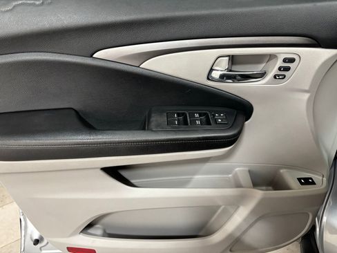 Used 2020 Honda Pilot EX-L image 19
