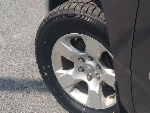 Used 2021 RAM 1500 Big Horn image 9