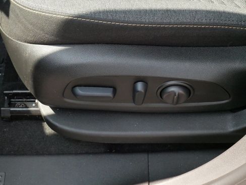 Used 2024 Chevrolet Equinox LT FWD image 20