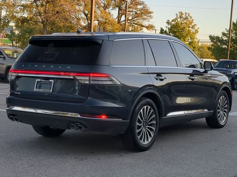 Used 2023 Lincoln Aviator Reserve w/ Elements Package Plus image 3