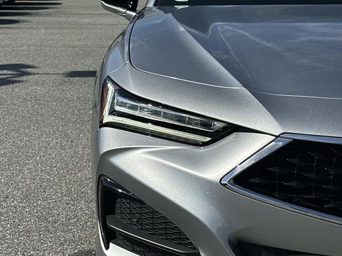 Certified 2022 Acura TLX w/ Technology Package image 10