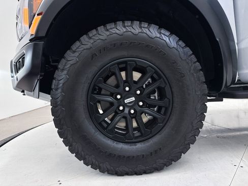 Used 2025 Ford F150 Raptor image 32