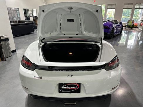 Used 2017 Porsche 718 Boxster RWD image 22