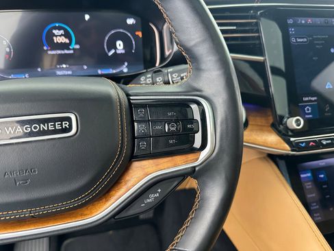 Used 2022 Jeep Grand Wagoneer Series III image 24