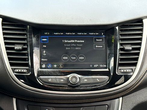 Used 2018 Chevrolet Trax LT w/ LPO, Cargo Package FWD image 21