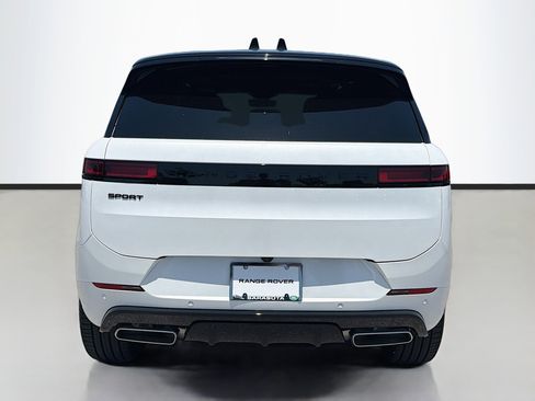 New 2026 Land Rover Range Rover Sport Dynamic SE AWD/4WD image 4
