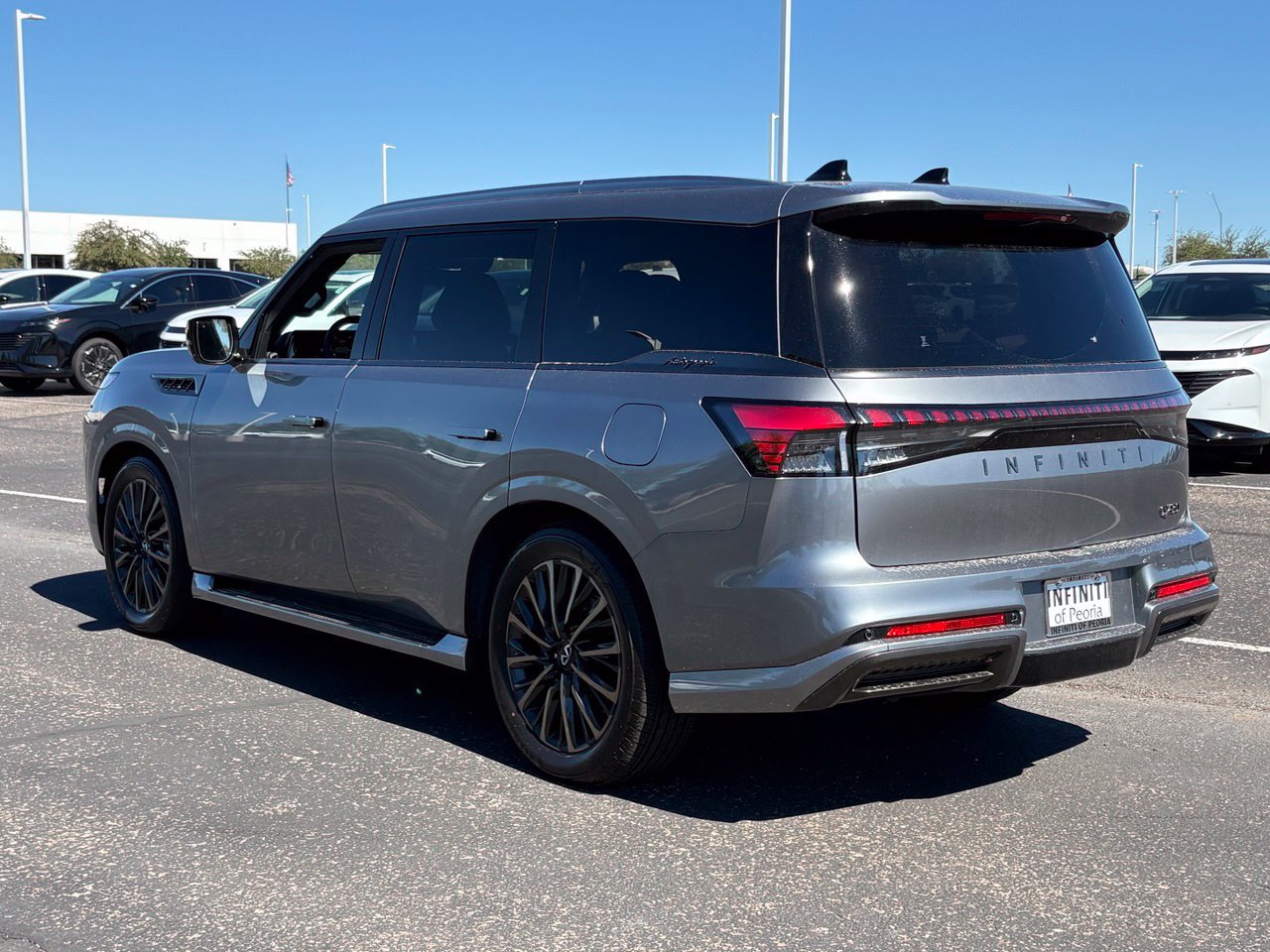 New 2027 INFINITI QX80 Autograph AWD/4WD image 4