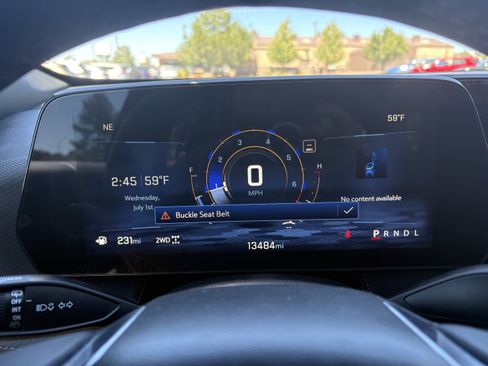 Used 2025 Chevrolet Equinox LT w/ Convenience Package II AWD/4WD image 18