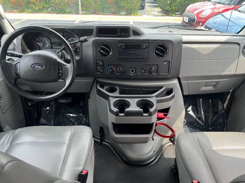 Used 2013 Ford E-350 and Econoline 350 XL RWD image 30