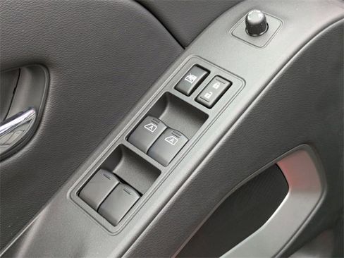 New 2026 Nissan Frontier SV w/ Tow Package image 12