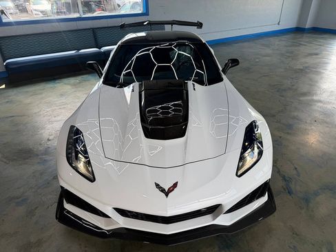 Used 2019 Chevrolet Corvette ZR1 RWD image 9