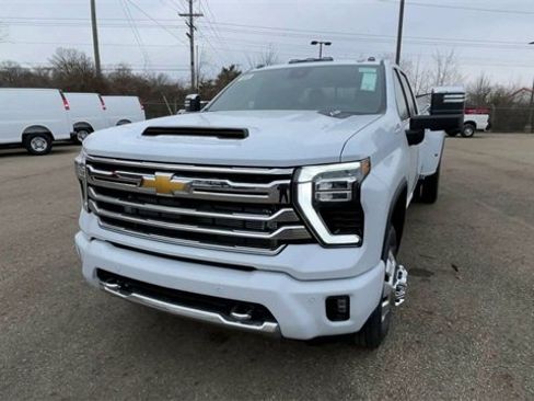 New 2026 Chevrolet Silverado 3500 High Country w/ Technology Package image 5