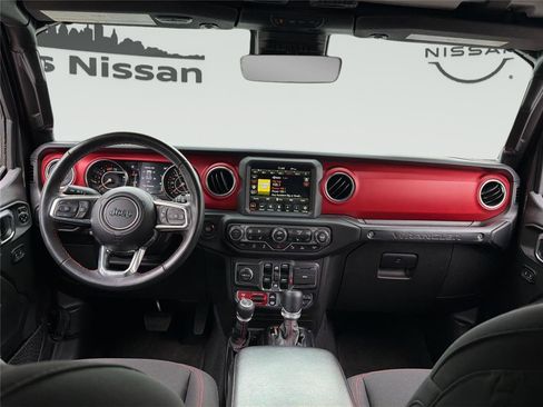 Used 2023 Jeep Wrangler Unlimited Rubicon w/ Safety Group AWD/4WD image 22