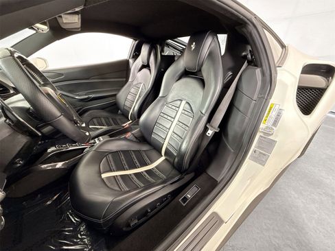 Certified 2016 Ferrari 488 GTB Base image 9