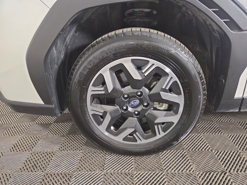 Used 2025 Subaru Forester Premium AWD/4WD image 33
