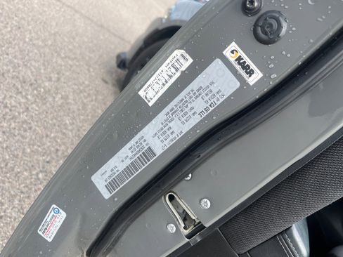 Used 2017 Dodge Charger SE w/ Blacktop Package image 25