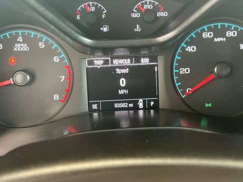Used 2015 Chevrolet Colorado LT w/ LT Convenience Package AWD/4WD image 12