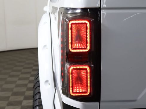 Used 2018 Ford F150 XLT w/ Equipment Group 302A Luxury AWD/4WD image 11