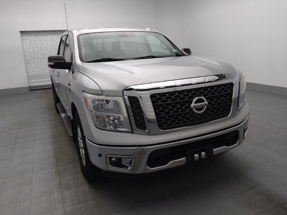 Used 2017 Nissan Titan SV RWD image 14