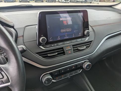 Used 2019 Nissan Altima 2.5 SR w/ SR Premium Package FWD image 24