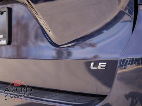 Used 2020 Toyota Sienna LE image 10