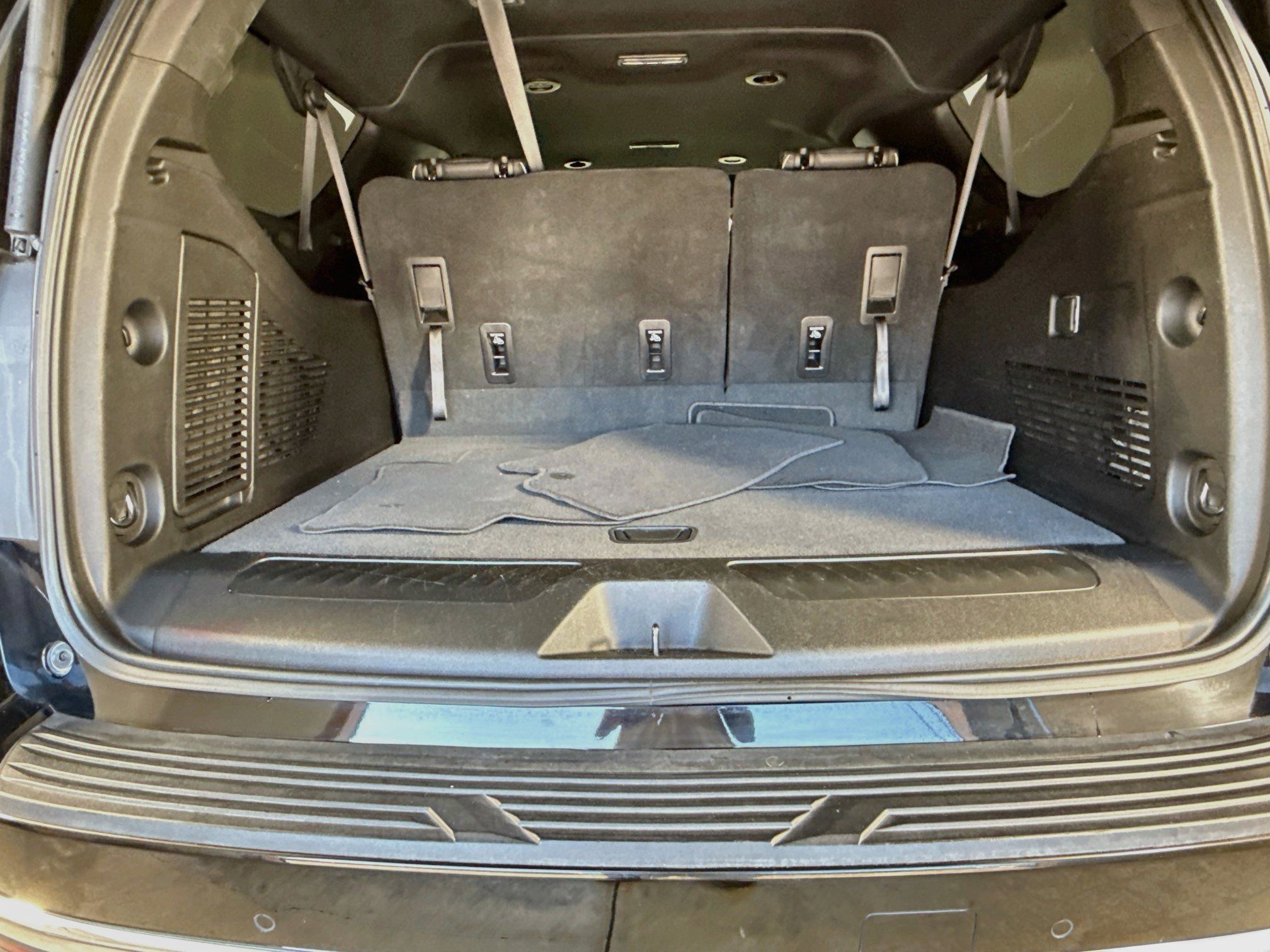 Used 2023 GMC Yukon XL SLT RWD image 27