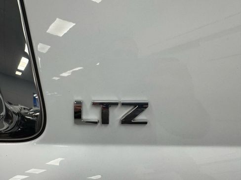 Used 2016 Chevrolet Suburban LTZ AWD/4WD image 37