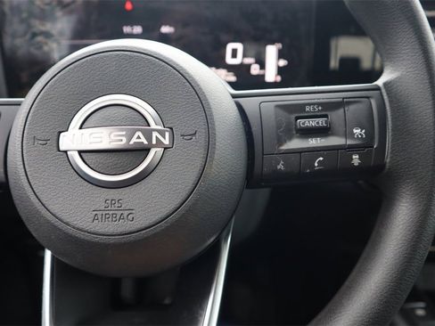 Certified 2025 Nissan Kicks SV image 23